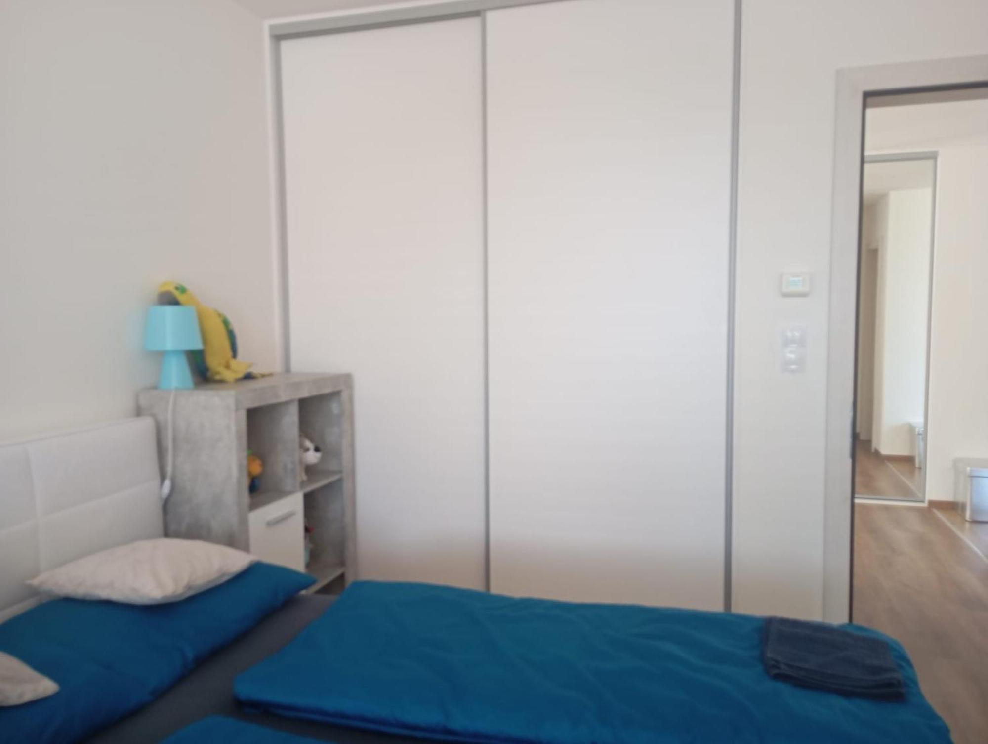 Moderni Pokoj S Parkovanim Zdarma Brno Exterior photo